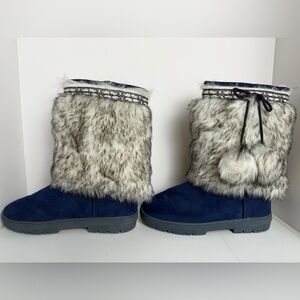Cozy Faux Fur Winter Boots Navy Suede Pom Pom Mid-Calf Snow Boots Size 9